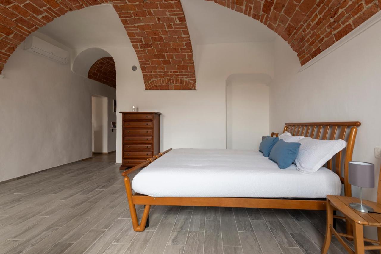 Domus Antiche Mura Asti Buitenkant foto