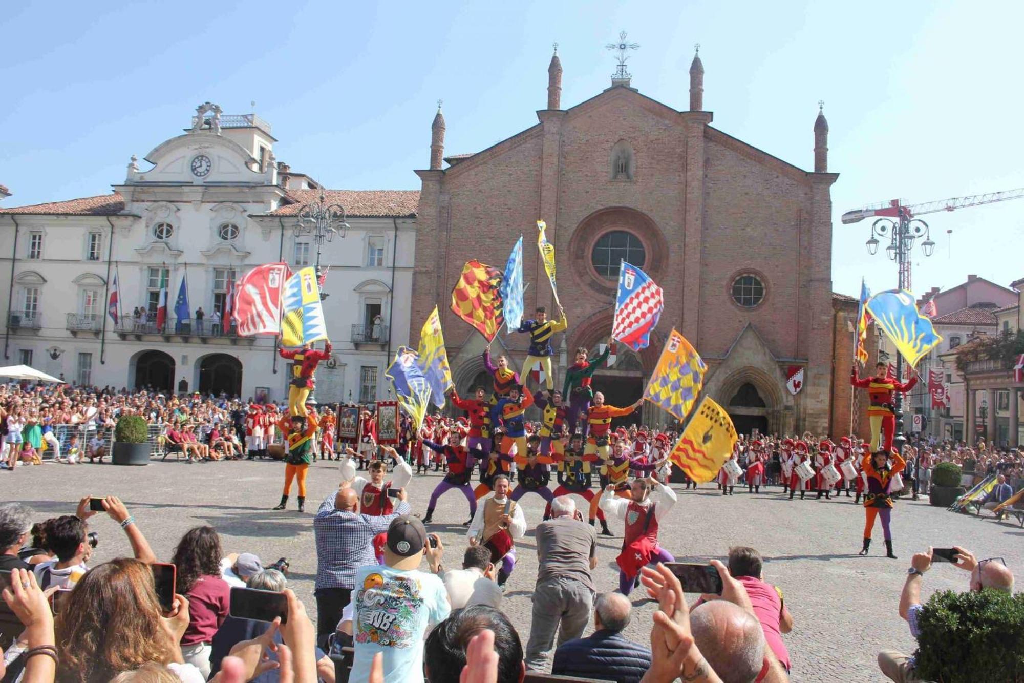 Domus Antiche Mura Asti Buitenkant foto